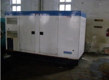 黄陂康明斯150kw大型柴油二手发电机组